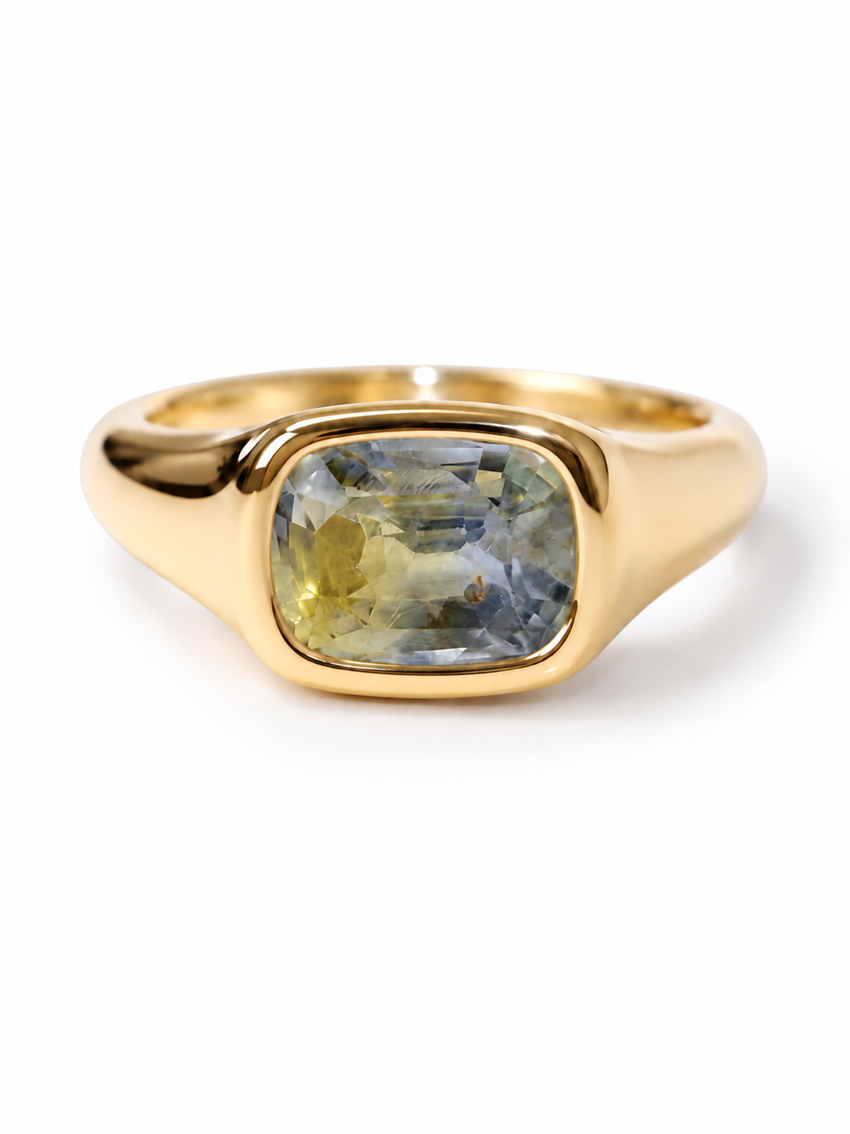 One-of-a-Kind Bi-Color Sapphire Bela Ring