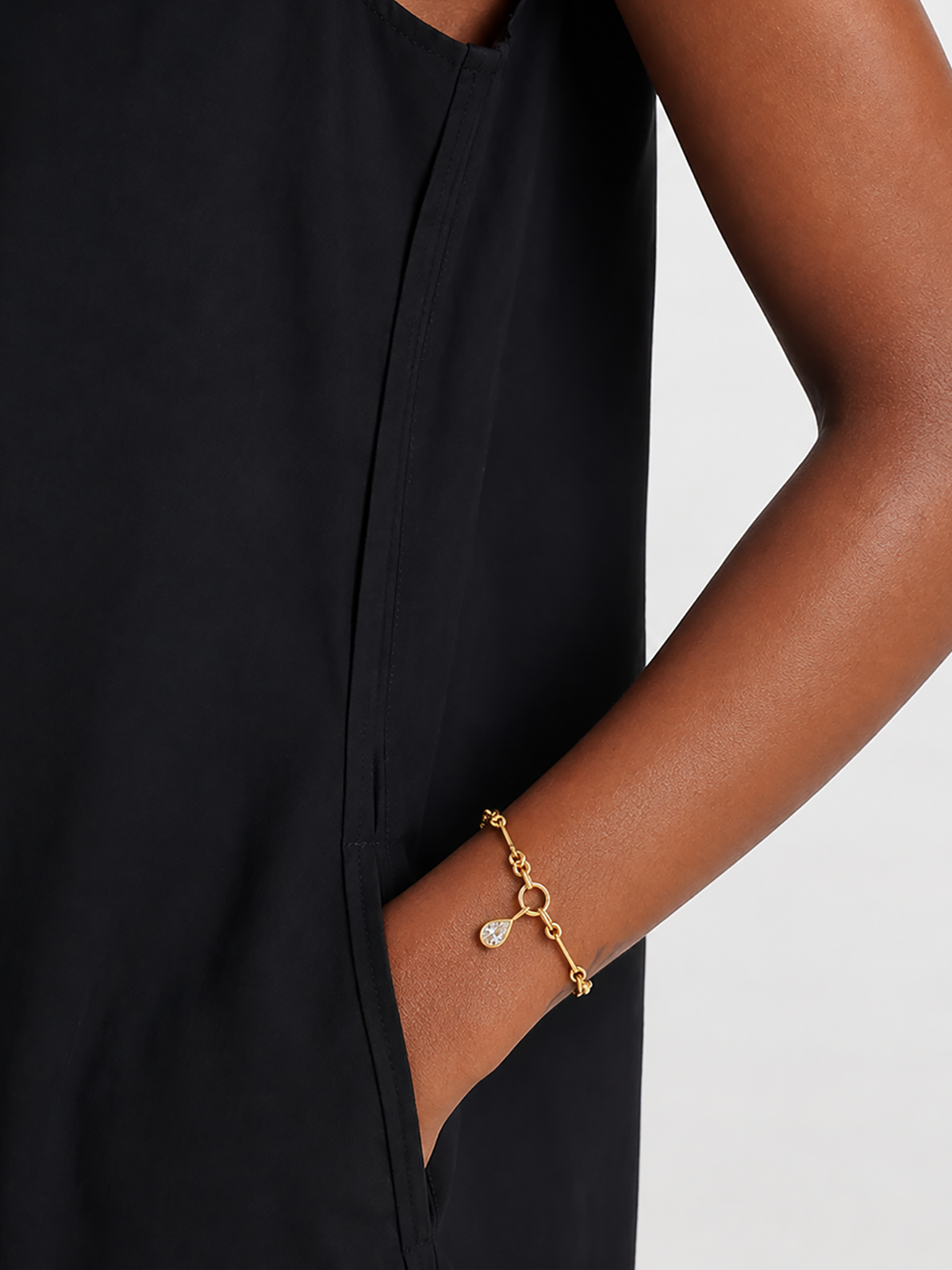 Interlock Link Chain Bracelet