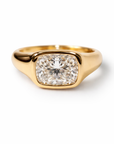 Bela Diamond Signet Ring