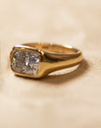 Bela Diamond Signet Ring