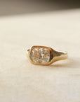 Bela Diamond Signet Ring