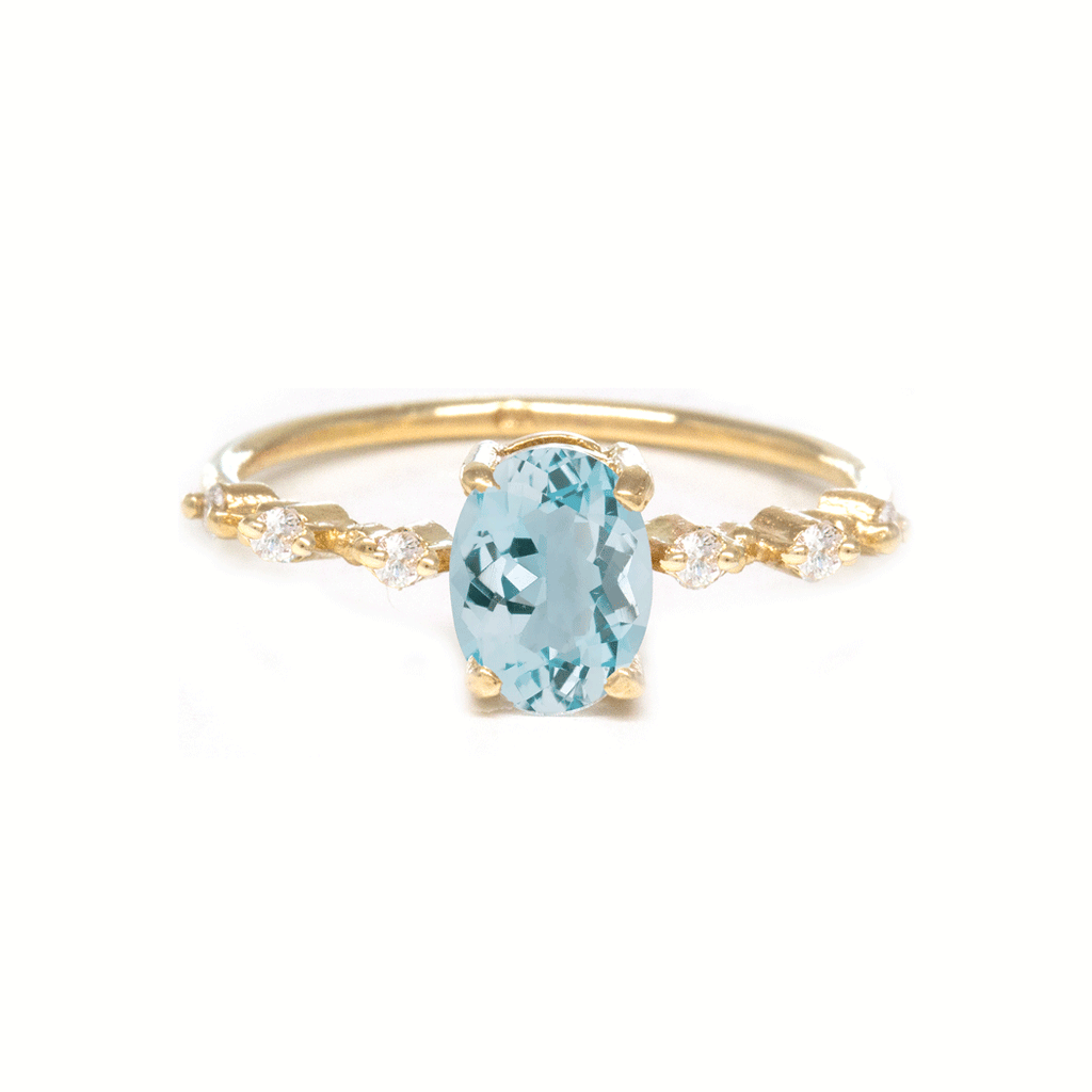 Oval Aquamarine Diamond Ring